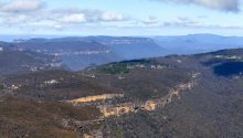 Helicopter flight around Blue Mountains